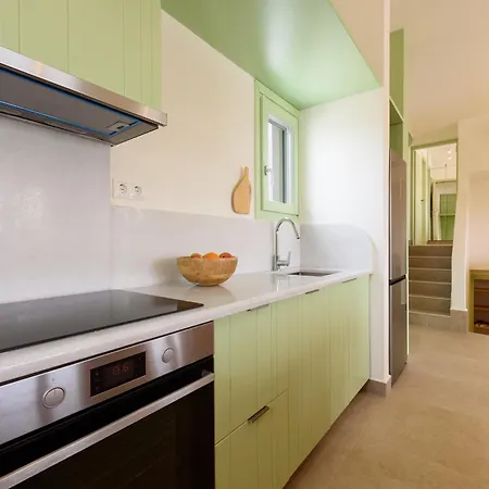 Plioni With Private Pool & With Hot Tub Βίλα *