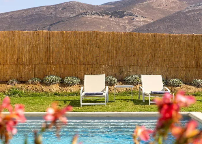 Plioni With Private Pool & With Hot Tub וילה *