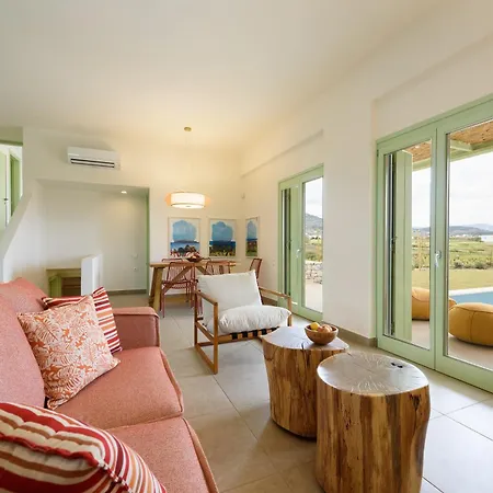 Plioni With Private Pool & With Hot Tub Villa *