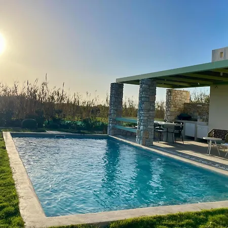 Villa Plioni With Private Pool & With Hot Tub