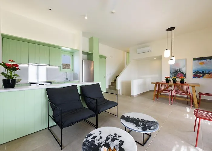 别墅 Plioni With Private Pool & With Hot Tub